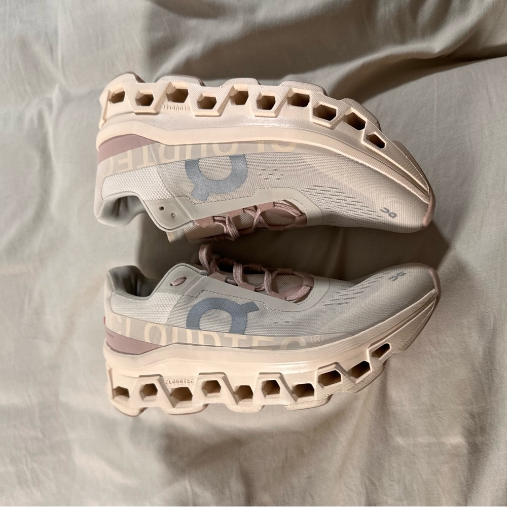 On Cloud Cloudmonster ‘Moon Fawn’ Women’s Running Shoe 8 US 39 EUR Pre Owned